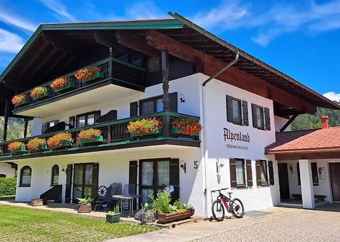 Schloegl * Reit im Winkl